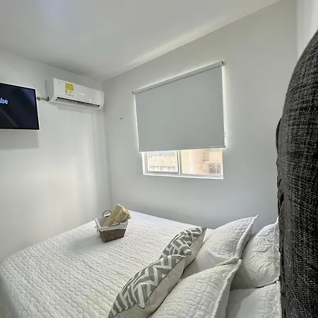 Apartamento Vacacional Cerca Del Mar Cartagena Exterior foto